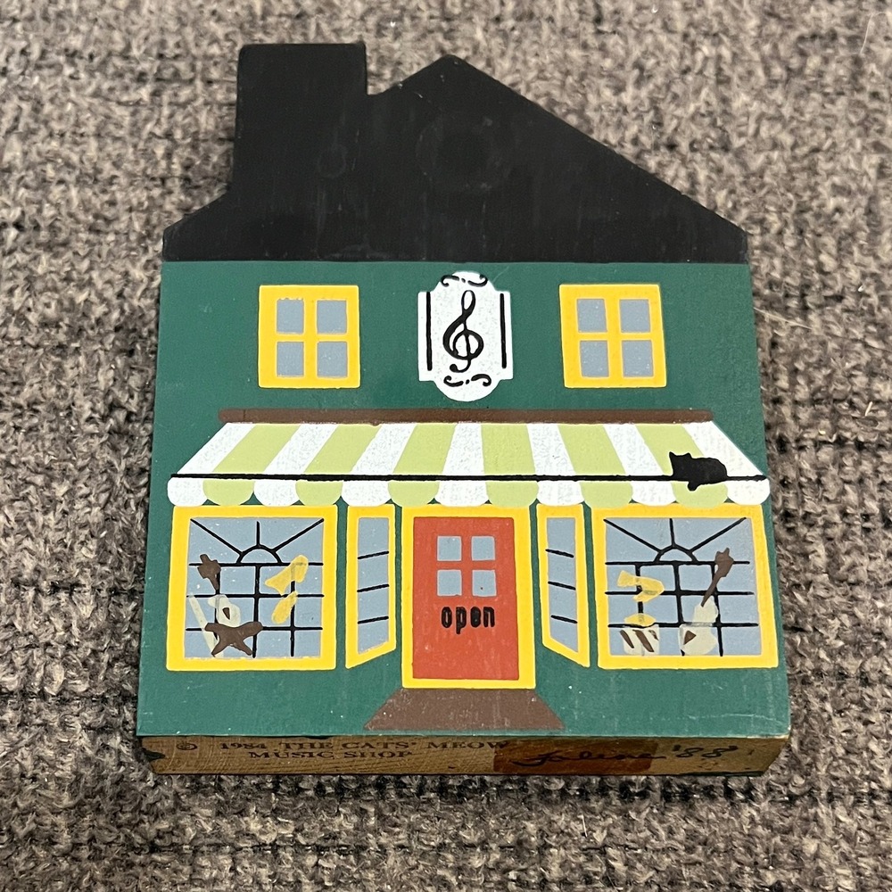 Vintage 1984 The Cats Meow Village Music Shop Wood Shelf Sitter Faline 1988